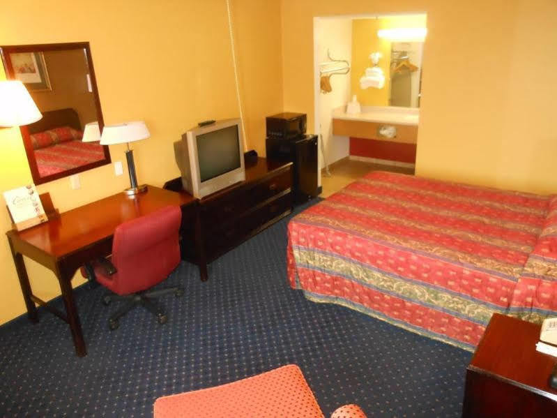 Motel 6-Fresno, Ca - Yosemite Hwy Экстерьер фото